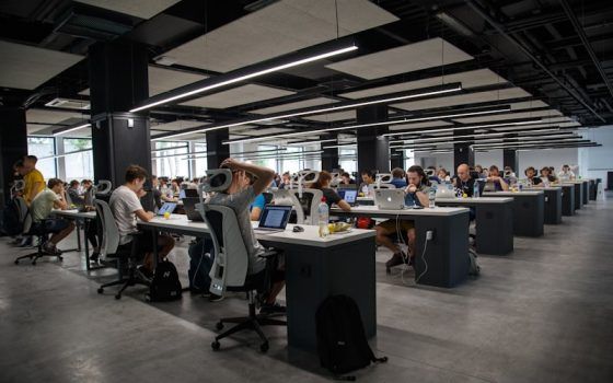 Case study: Dich vu bao tri Server va Data Center cho cong t - Wise Tech